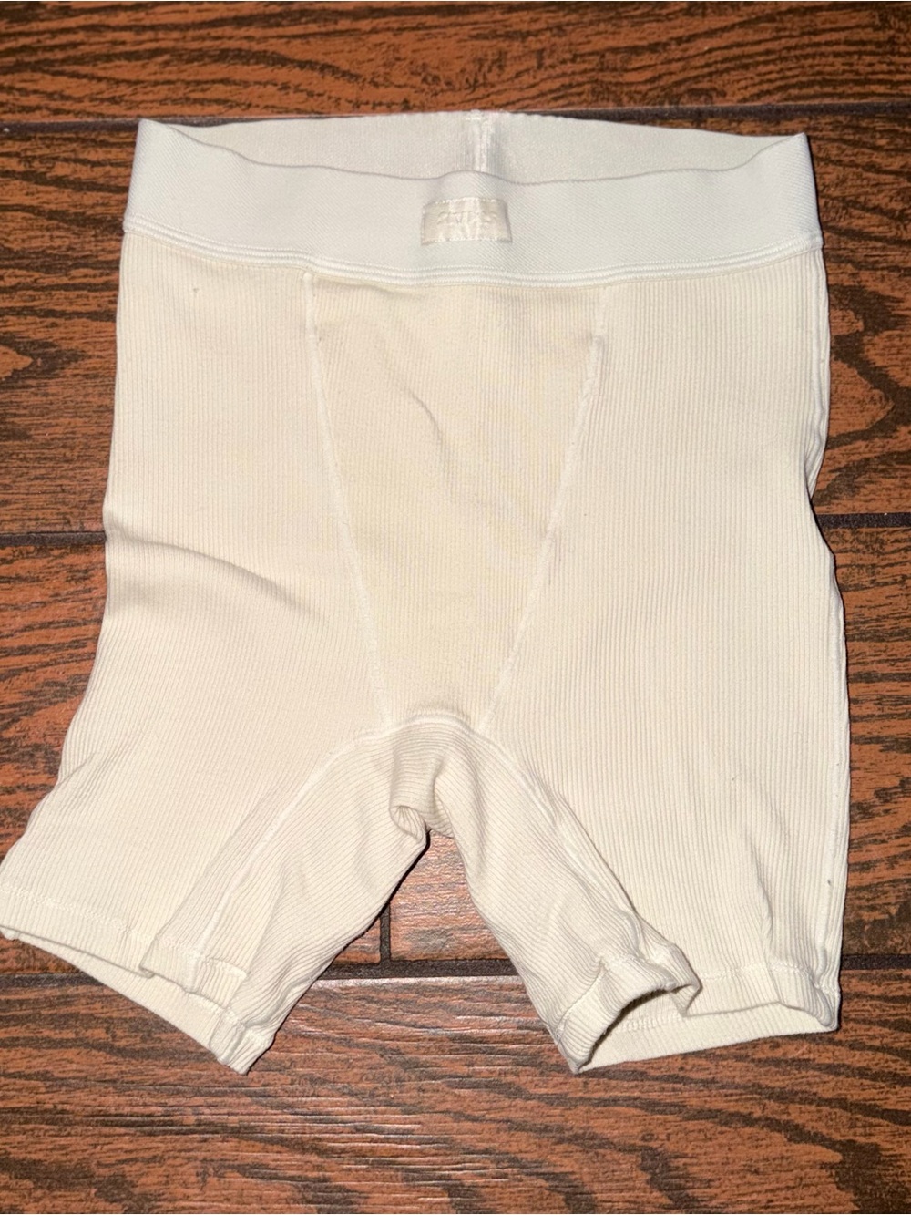 SKIMS Cream Ribbed Lounge Boxer Shorts